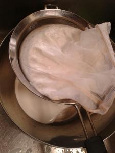 471818_10150870751883170_947967554_o